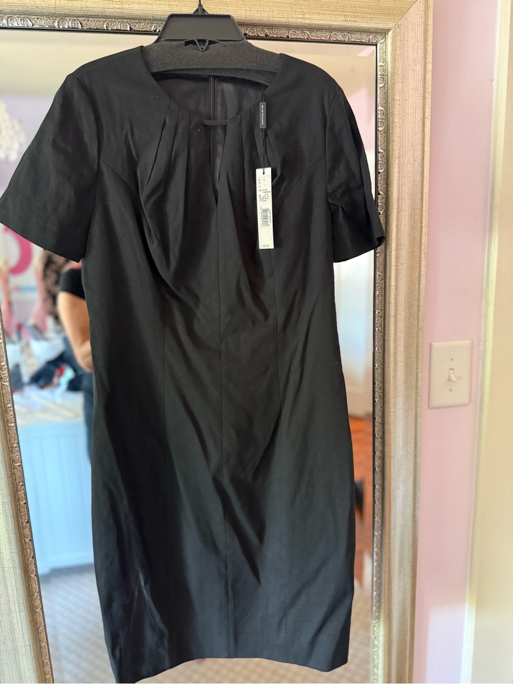 Elie Tahari Black Short Sleeve Pleated Neck Mini Dress